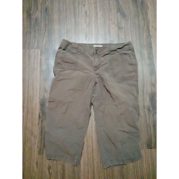 St Johns Bay Pants Womens Size 14 Petite Brown Stretch Capri Cropped - Picture 1 of 6